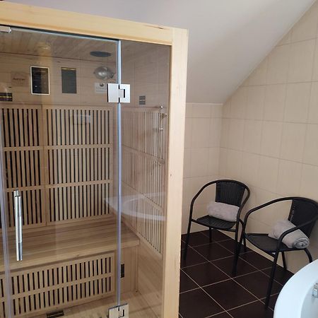 Penzion A Restaurace Na Salasi Hutisko Eksteriør bilde