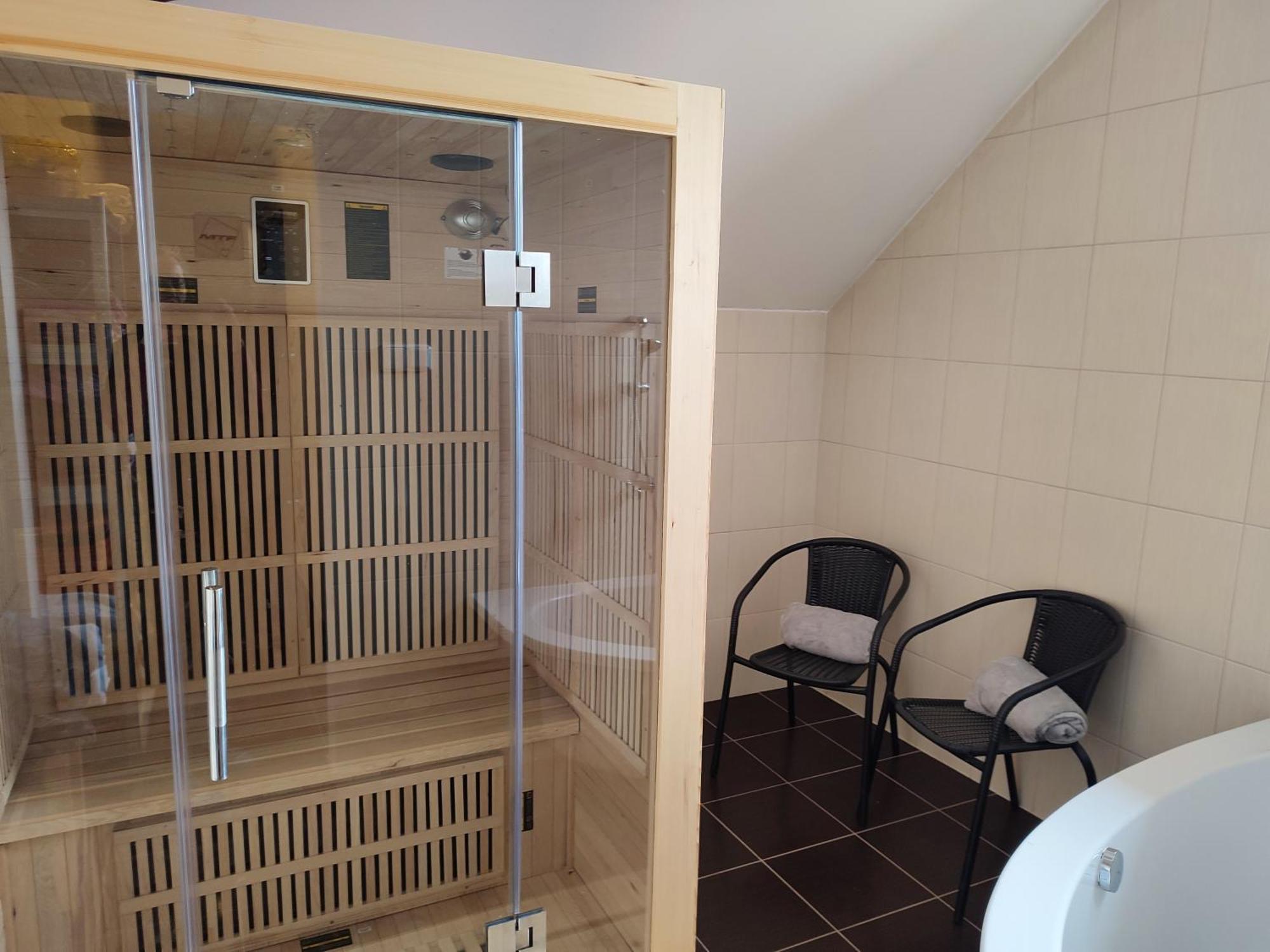 Penzion A Restaurace Na Salasi Hutisko Eksteriør bilde